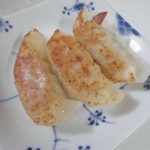 冷めても美味しい♪さくさくジューシーな餃子の焼き方